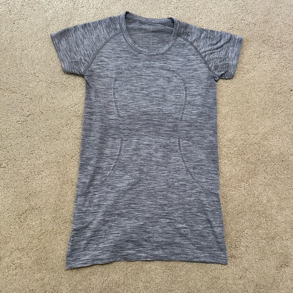 Lululemon Swiftly Tech Tee - Peloton - Size 8 - $45 - Picture 1 of 4